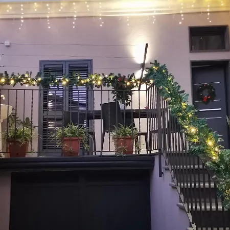 Casa Angelina A Due Passi Dal Mare 度假居 阿奇雷亚莱