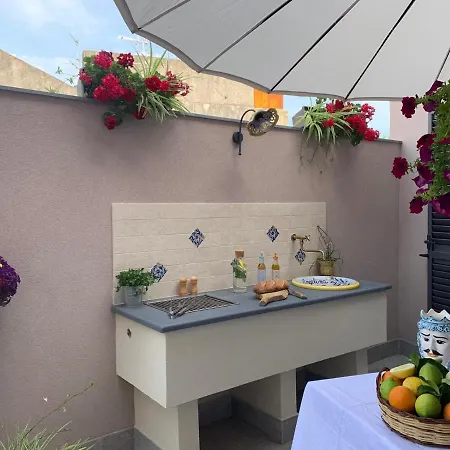 Casa Angelina A Due Passi Dal Mare 度假居 阿奇雷亚莱
